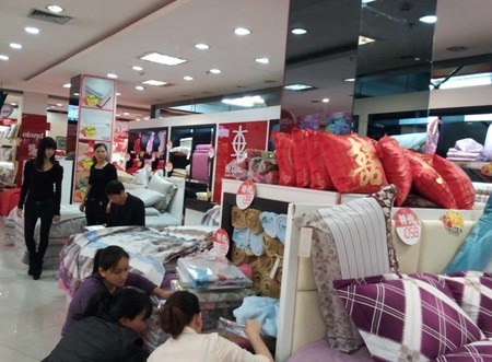 東方刺繡年底連開多家專賣店