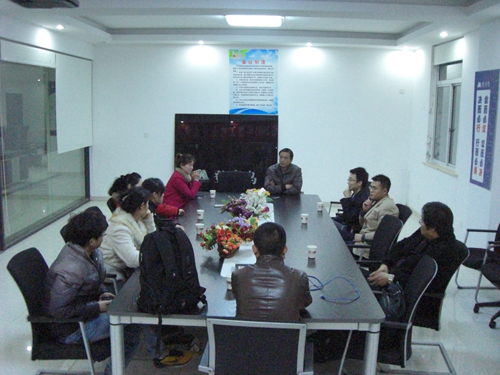 ���A�Ҽ��W(w��ng)�M�������L(f��ng)�F(tu��n)�������˽���ͨ����