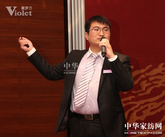 紫羅蘭2013春夏新品發(fā)布會盛大開幕