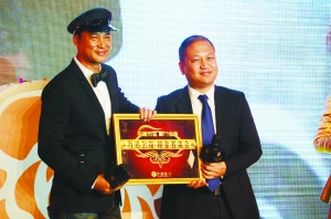 萬(wàn)達(dá)公館亮相 任達(dá)華空降蘭州助陣