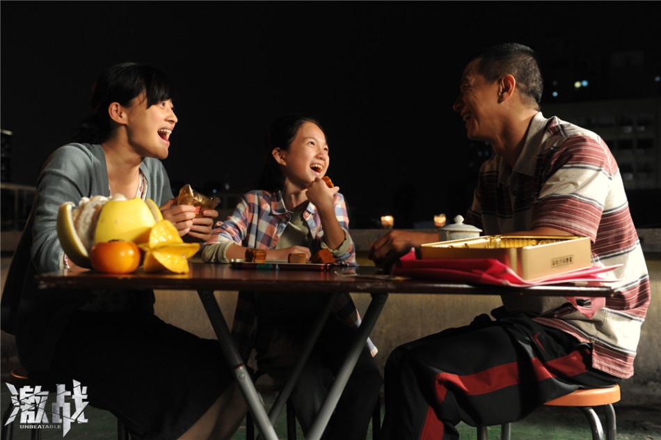 《激戰(zhàn)》曝張家輝李馨巧梅婷家庭照