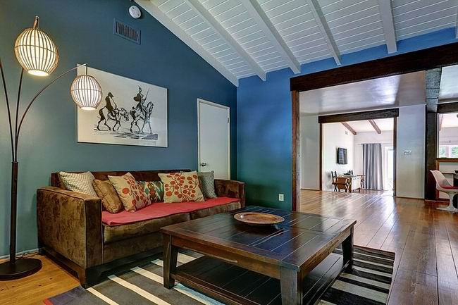 國外一現代牧場住宅