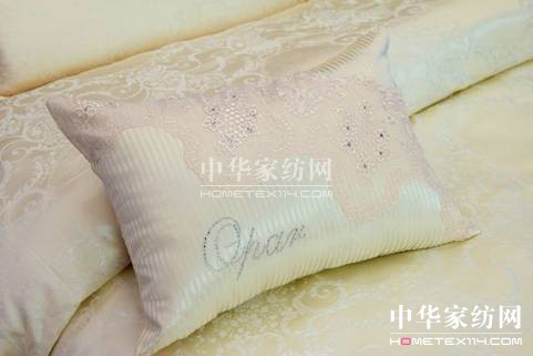 歐派家紡：婉約端莊，知性優雅