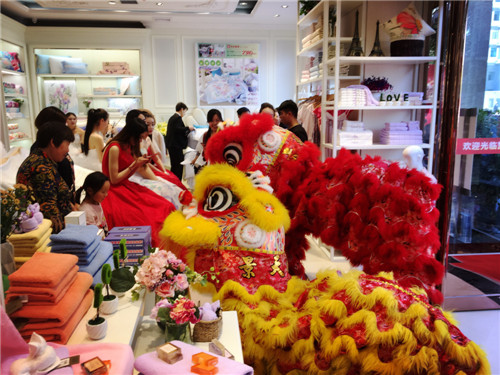 霸氣！中牟竟然有了這么一家超大凱盛家紡體驗店!